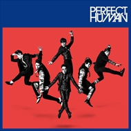 お買上げの方に【おまけカレンダー】プレゼント！ 話題沸騰中の[PERFECT HUMAN] が遂にCD化！各配信サイトのダウンロードチャートで1位を獲得し、You Tubeでも驚異のPV数を記録してい